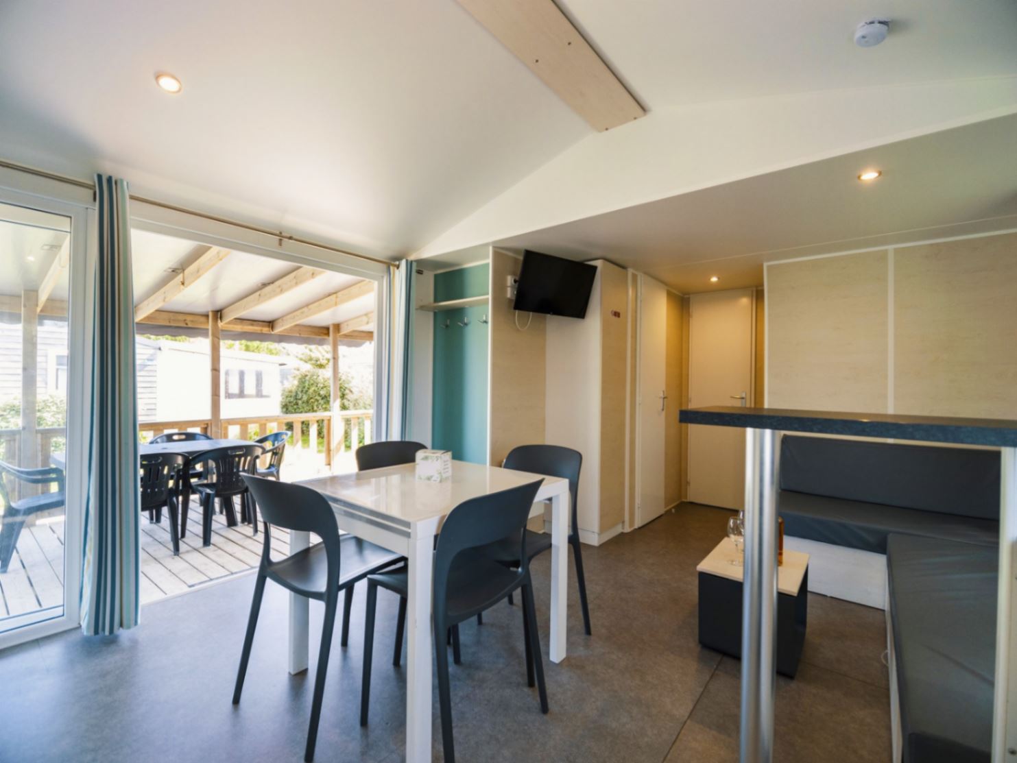 Mobile-Home 4 ch Confort 8p